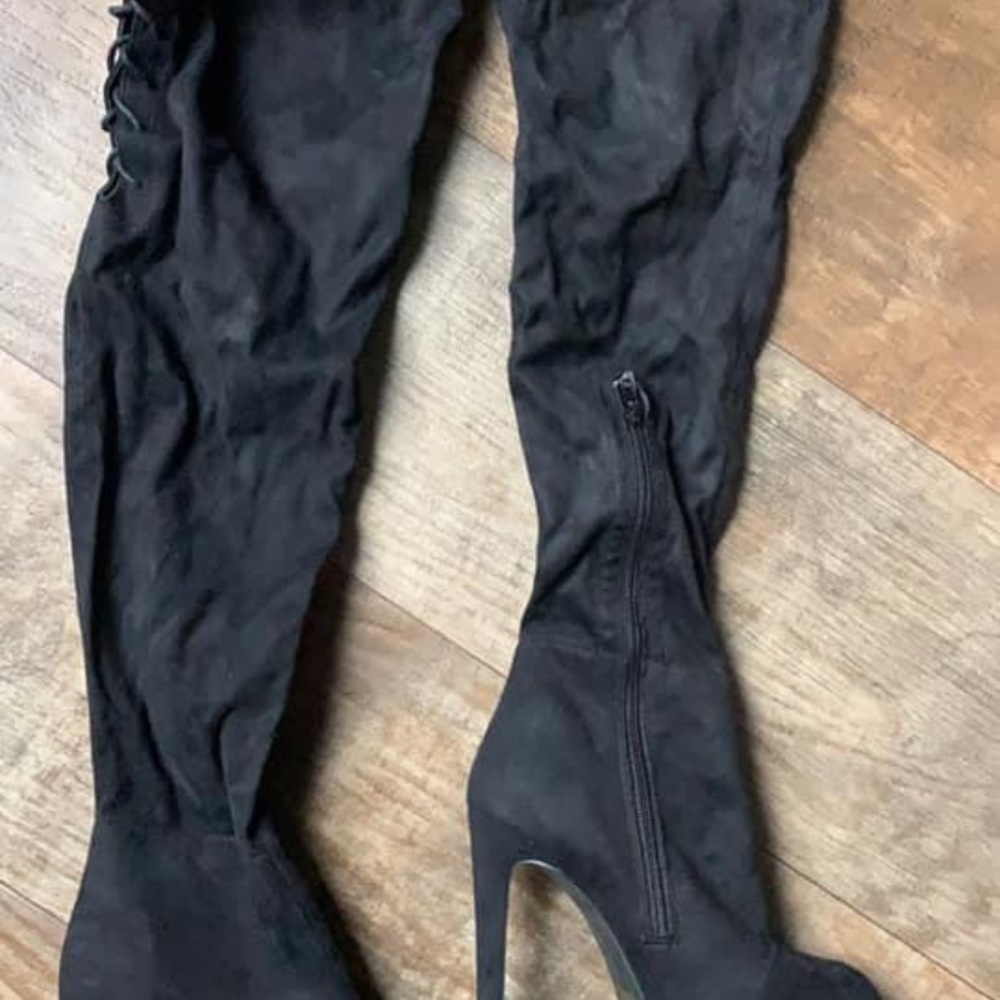 Boots - Picture 2 of 2